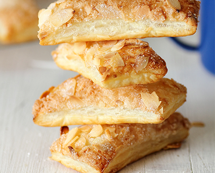 Pastelitos de Hojaldre y Almendras