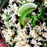 GALLO PINTO CON CULANTRO Y LIMÓN