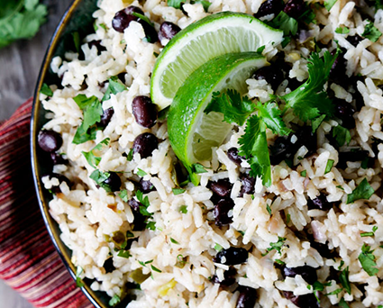 GALLO PINTO CON CULANTRO Y LIMÓN