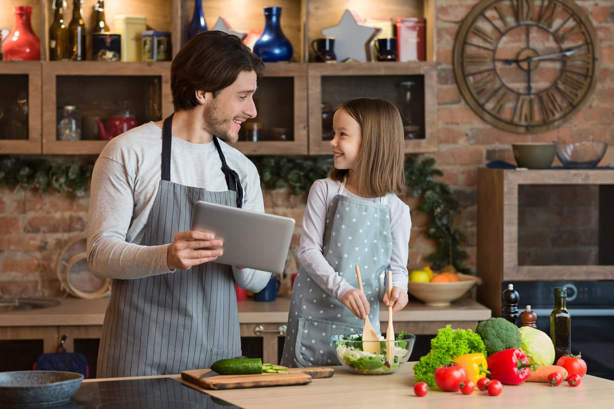 Es saludable comprar cada día la comida hecha porque No tengo tiempo para  cocinar?