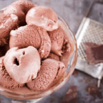 pastel helado de chocolate