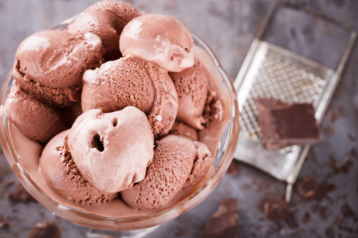 pastel helado de chocolate